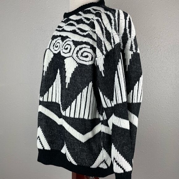 Vintage 80’s Adele Black and White Sweater EUC - Picture 3 of 5